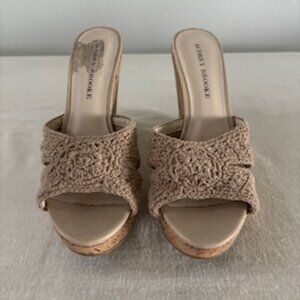 Audrey Booke Crochet Wedge Heels Size 8